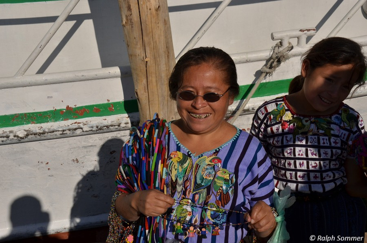 Maya-Frauen der Tzutuhil in Santiago de Atitlán