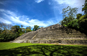 Fuß der Caana Pyramide