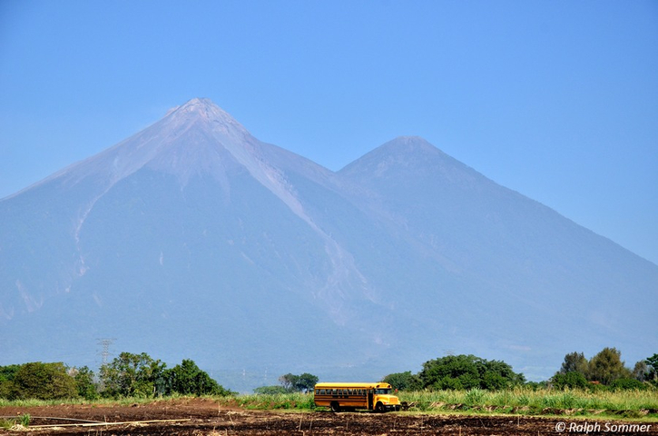 Vulkan El Fuego und Vulkan Acatenango