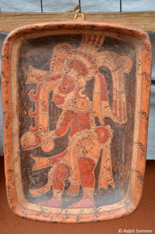 Maya Tablett mit Kriegermotiv
