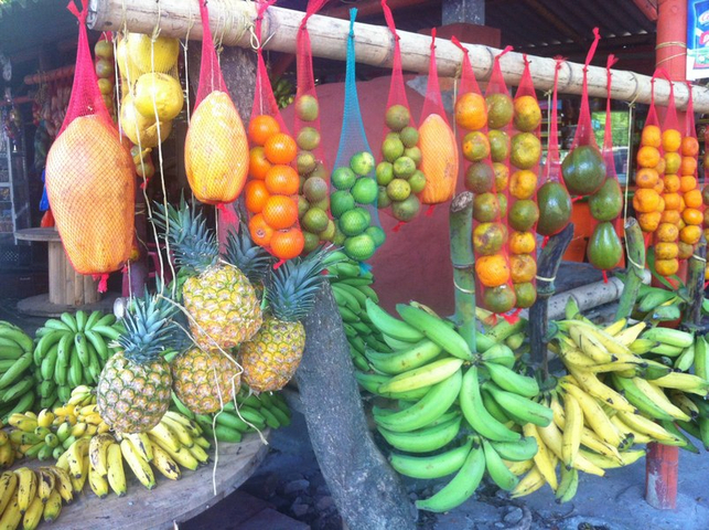Mercado Bazurto Früchtestand in Cartagena
