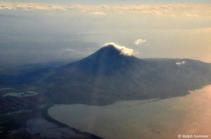Vulkan Momotombo am Managuasee Nicaragua
