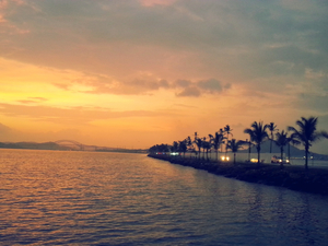 Blick auf den Causeway Amador vor Panama City