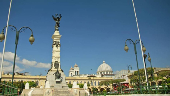 San Salvador Plaza Libertad