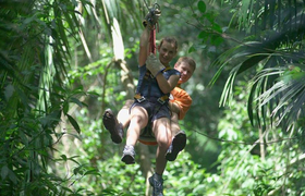 Ziplining Ixpanpajul Guatemala