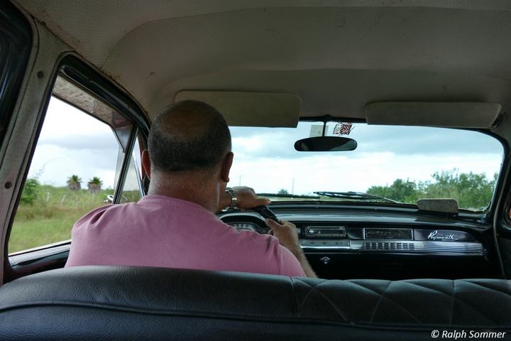 Fahrt in kubanischem Taxi von Playa Ancon nach Trinidad