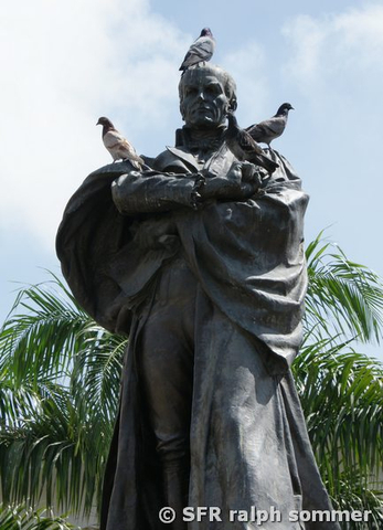 Monument Befreier Camilo Torres