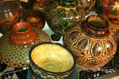 Keramikausstellung im Masaya-Dorf