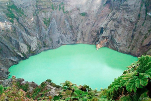 Grüner Kratersee am Vulkan Irazú Costa Rica