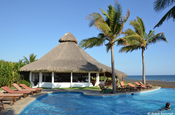 Hotel Dos Mundos mit Pool direkt am Pazifik