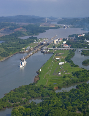 Luftbild des Panamakanals