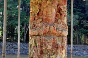 Rote Stele Maya-Herrscher