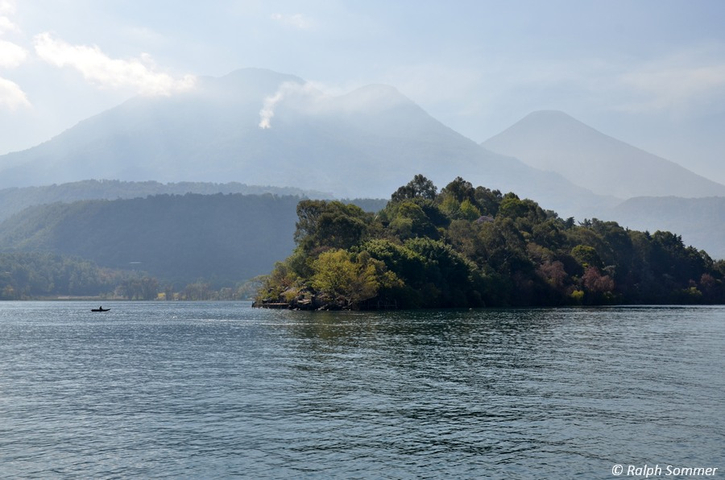 Vulkane Toliman und San Pedro am Atitlan See