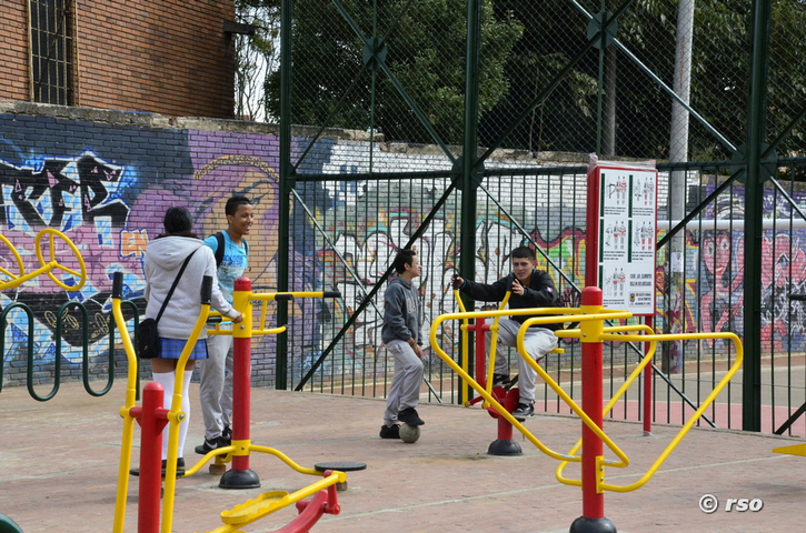 Schüler auf dem Spielplatz