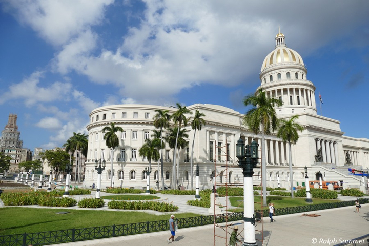 Kapitol am Nationalpark von Havanna