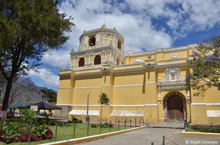 Plaza La Merced in Antigua