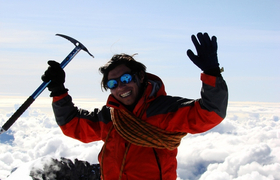 Bergsteiger auf dem Gipfel des Cotopaxi in Ecuador