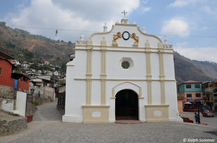Kirche Santa Catarina Palopo