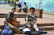 Straßenmusiker in La Candelaria in Bogotá