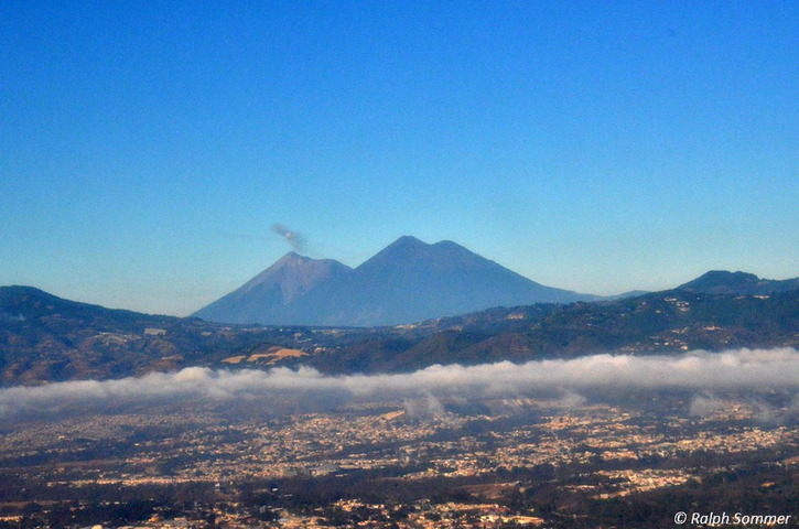 Guatemala-City und Vulkane Agua, Fuego und Acatenango