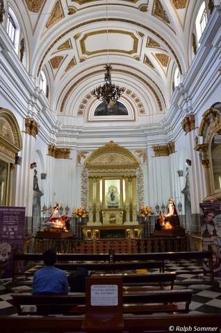 Kirchenschiff von Kathedrale in Guatemala City 