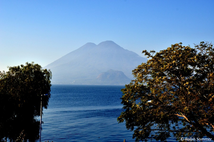 Vulkane Toliman am Atitlan
