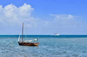 Ankerndes Boot vor der Insel San Andrés