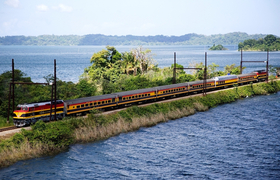 Zugfahrt von Panama Stadt nach Colón