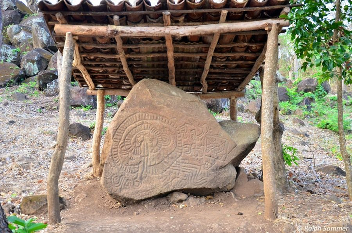 Petroglyphen überdacht auf Insel Ometepe