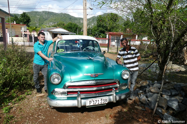 amerikanisches Taxi auf der Insel Kuba