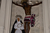 Gekreuzigter Jesus und Maria León