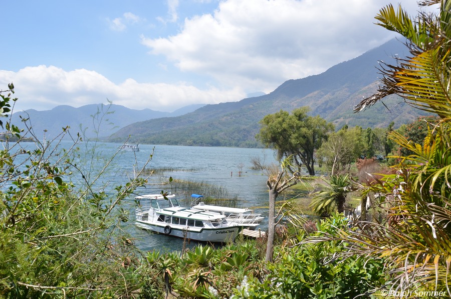 Bootshafen am Restaurant Atitlán