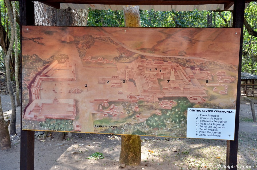 Schautafel der Ruinenstätte in Copán