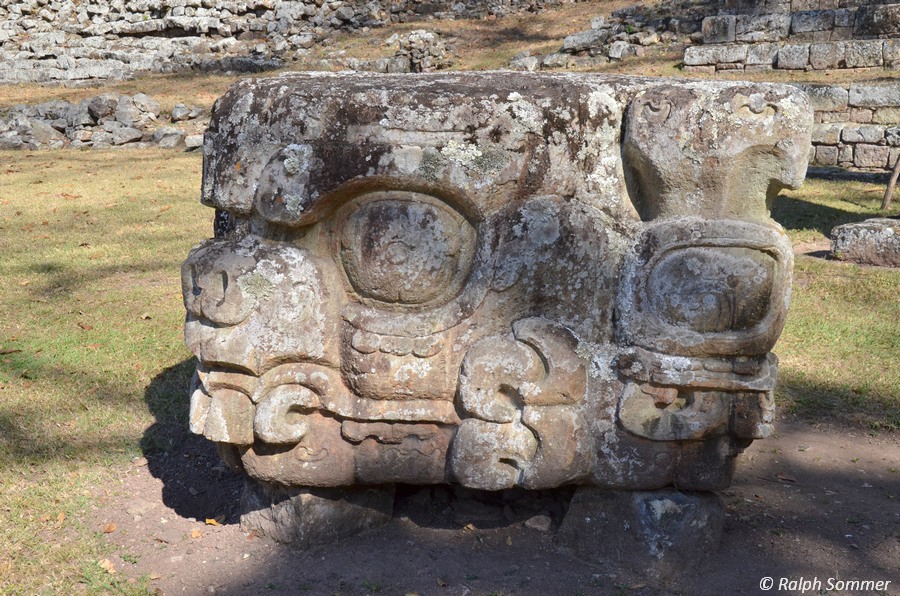 Zoomorpher Altar