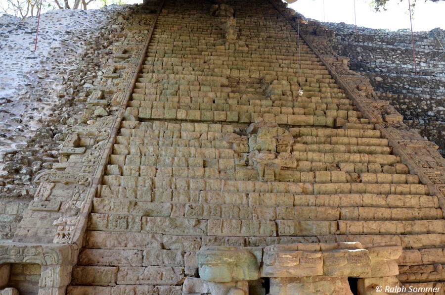 Hieroglyphische Treppe zur Akropolis