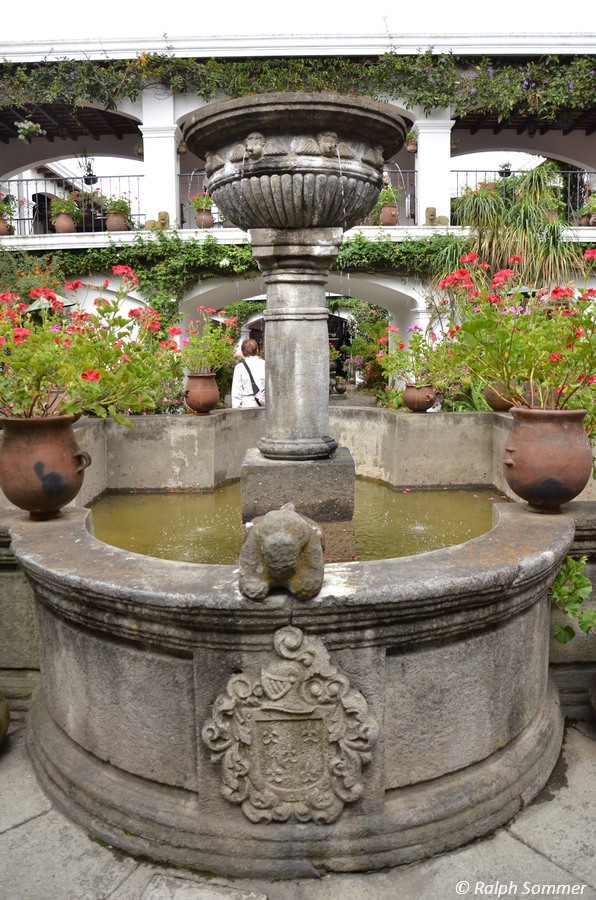 Brunnen im Hotel Santo Tomás