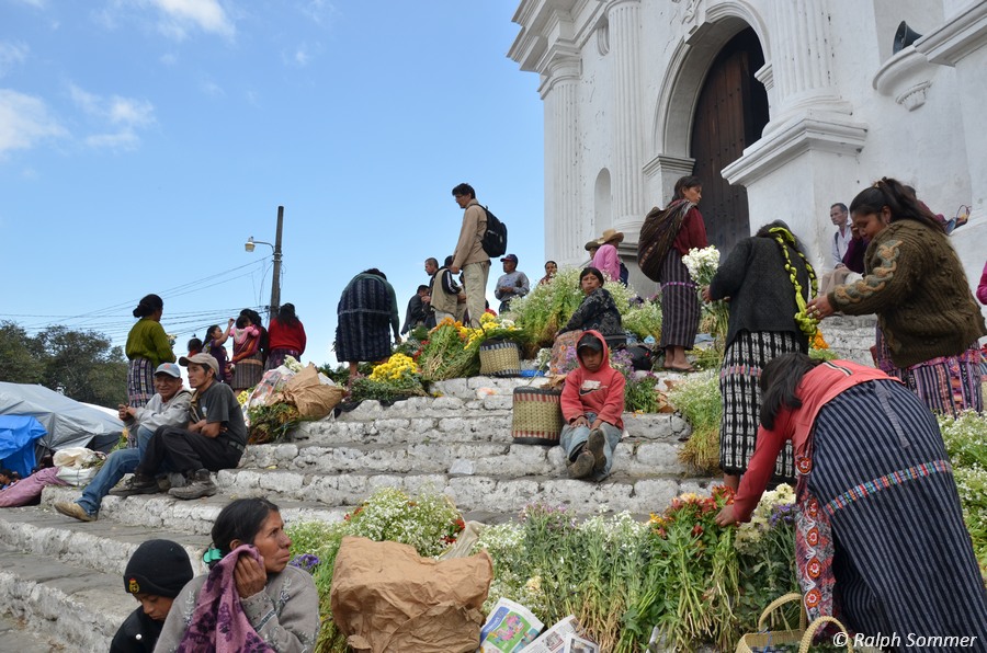 Kirchentreppe von Santo Tomás in Chichicastenango