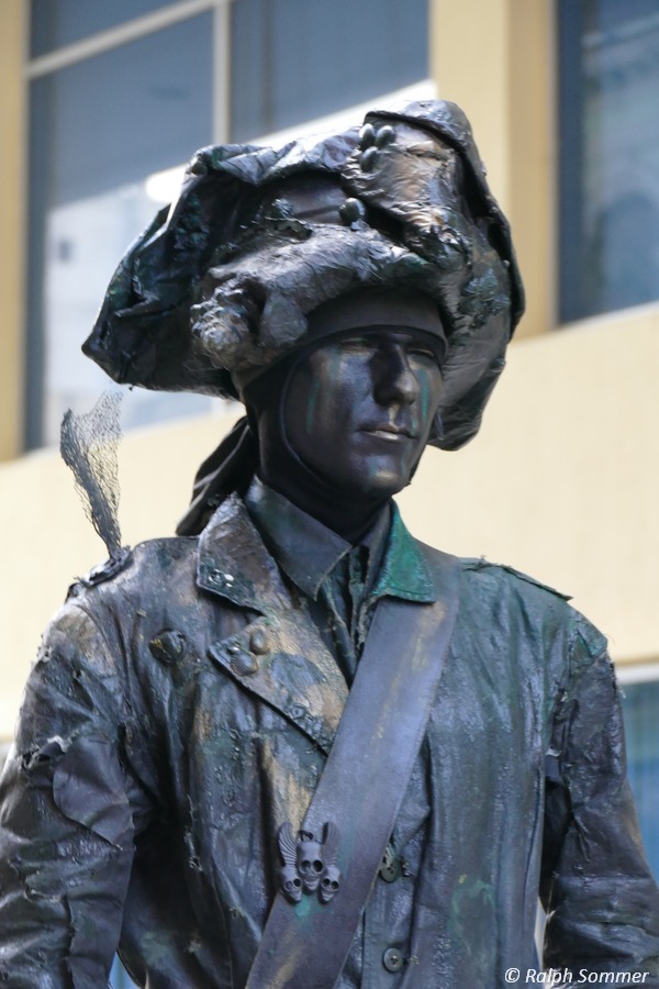 Lebendige Piratenstatue 