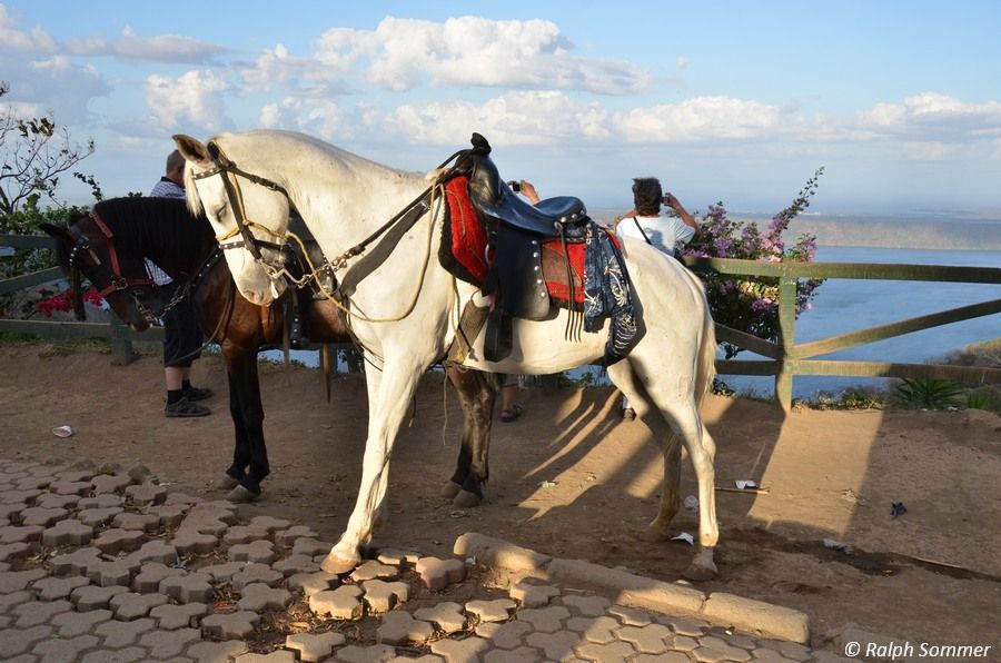 Reiten am Apoyosee bei Granada Nicaragua