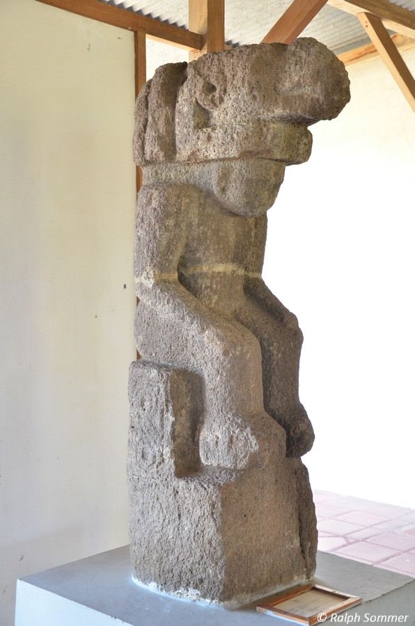 Steinfigur