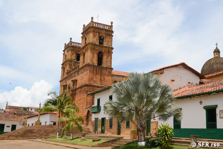 Kathedrale in Barichara von der Seite