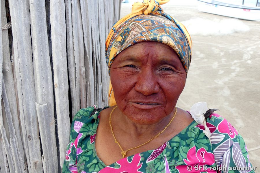 Wayuu Frau bemaltes Gesicht