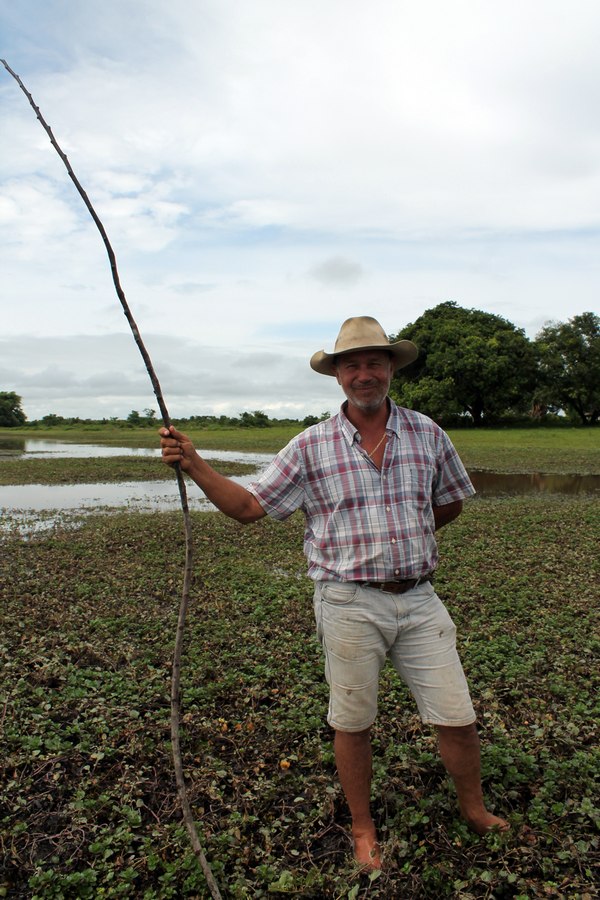 Farmer barfuß
