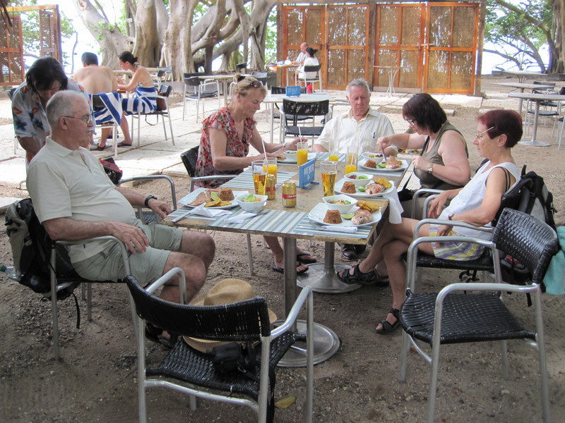 Mittagessen im Freien bei Cartagena
