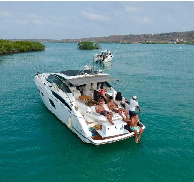 Luxusyacht in Cartagena
