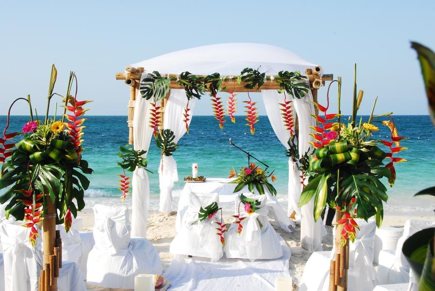 Hochzeit mit Baldachin